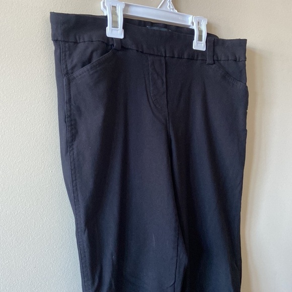 REITMANS Iconic Ankle Pant in Black size 8P - Picture 5 of 14